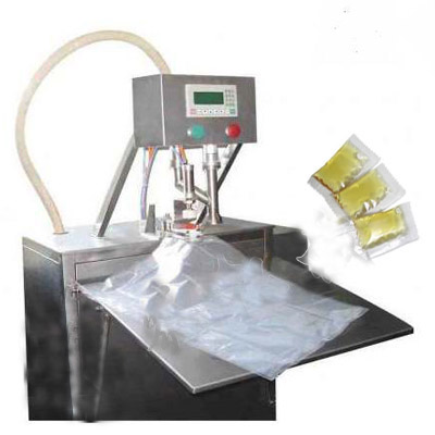 流量計泵送軟包裝食用油灌裝機(jī)細(xì)節(jié)圖: