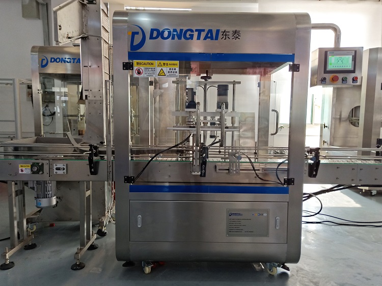 一瞬間，東泰全自動食用油灌裝機給你一百萬個可能