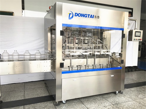 真正受歡迎的大型食用油灌裝機(jī)是這個樣子的，客戶紛紛點贊